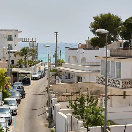 A Due Passi Dal Mare *